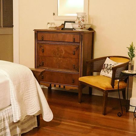 Lady Geneva Bed & Breakfast 메드퍼드 외부 사진