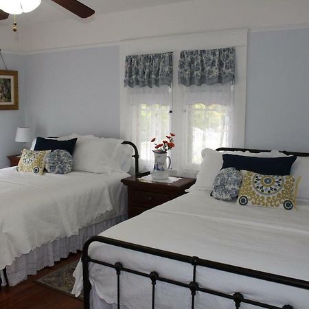 Lady Geneva Bed & Breakfast 메드퍼드 외부 사진